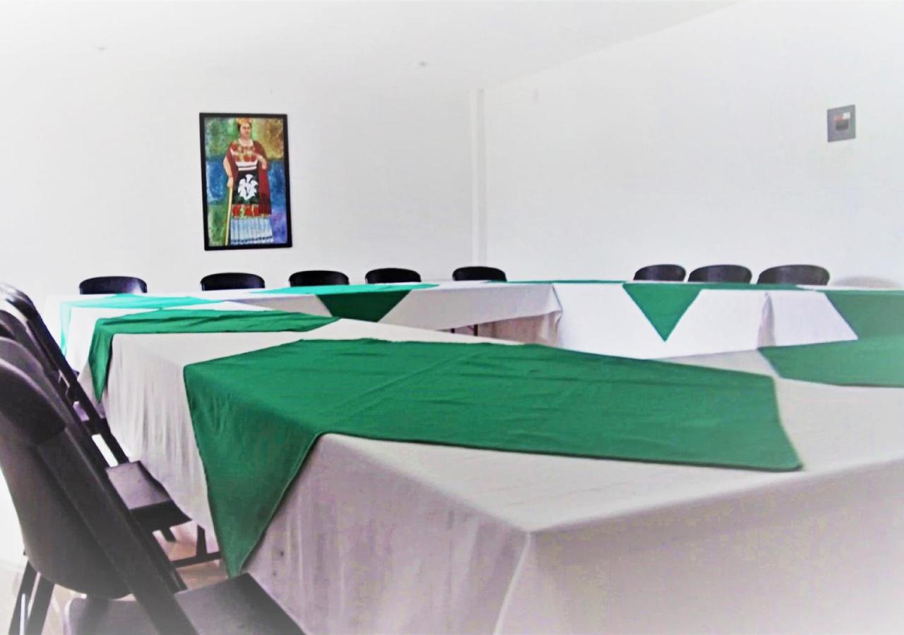 Hotel Quinta De La Rosa Cuautla  Bagian luar foto