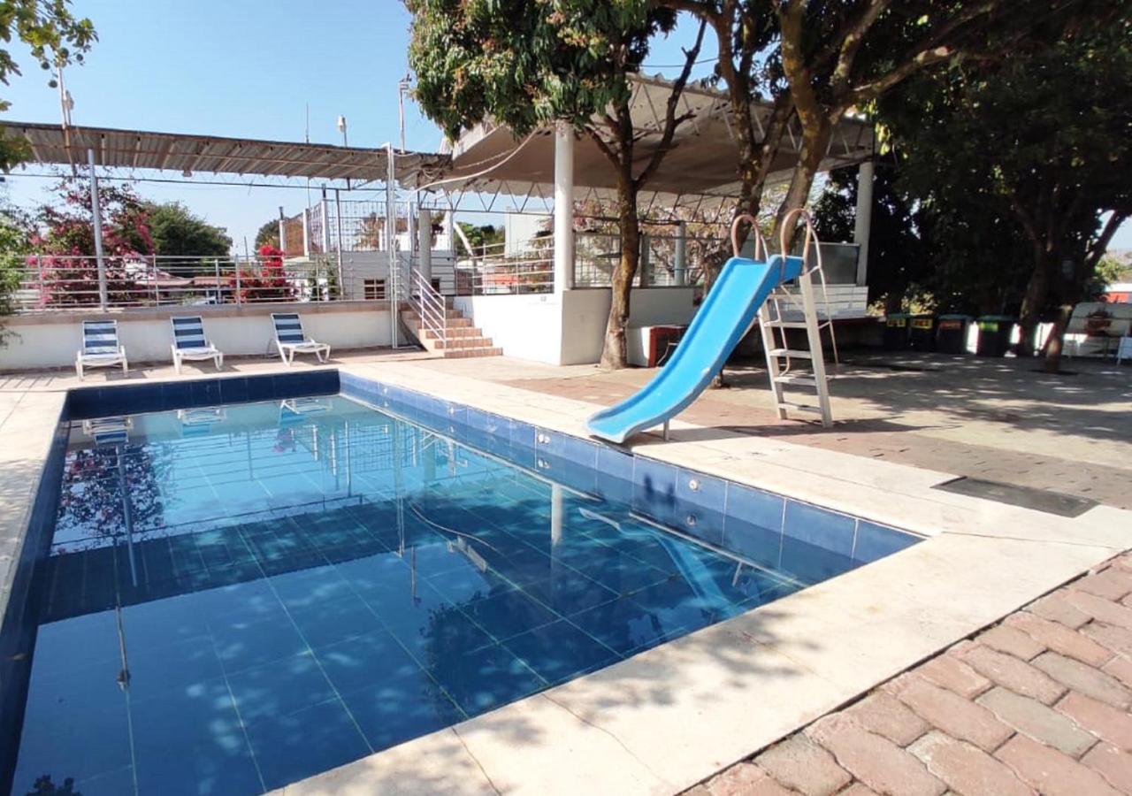 Hotel Quinta De La Rosa Cuautla  Bagian luar foto