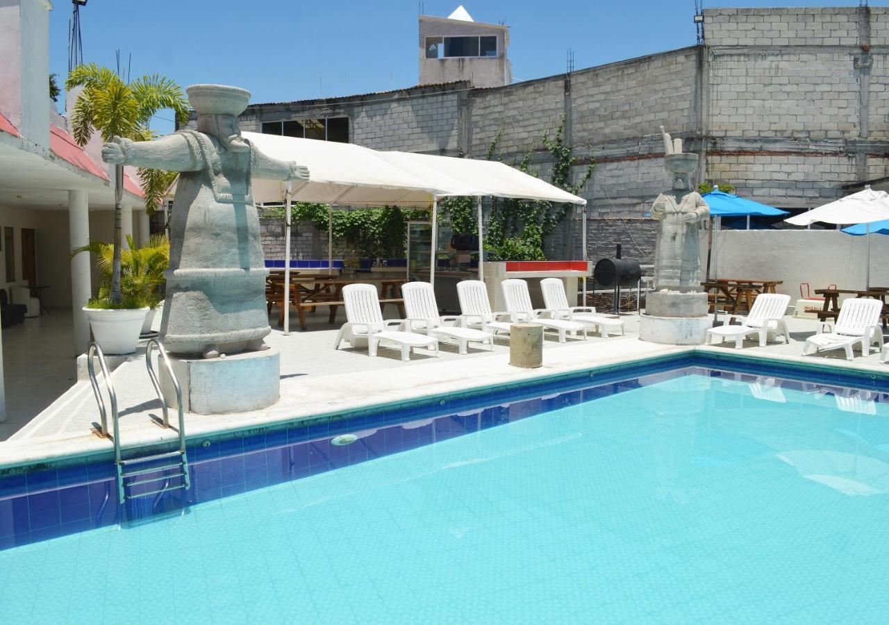 Hotel Quinta De La Rosa Cuautla  Bagian luar foto