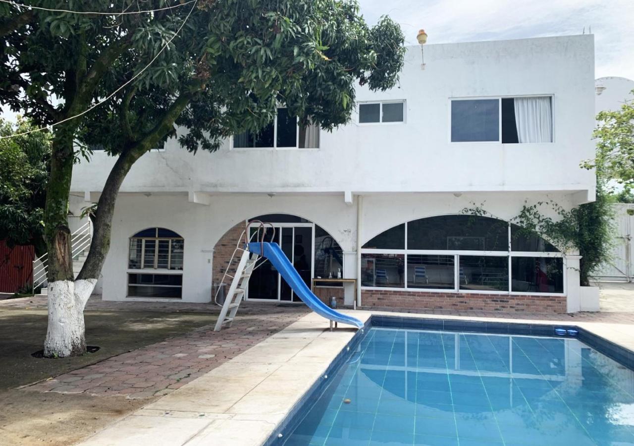 Hotel Quinta De La Rosa Cuautla  Bagian luar foto