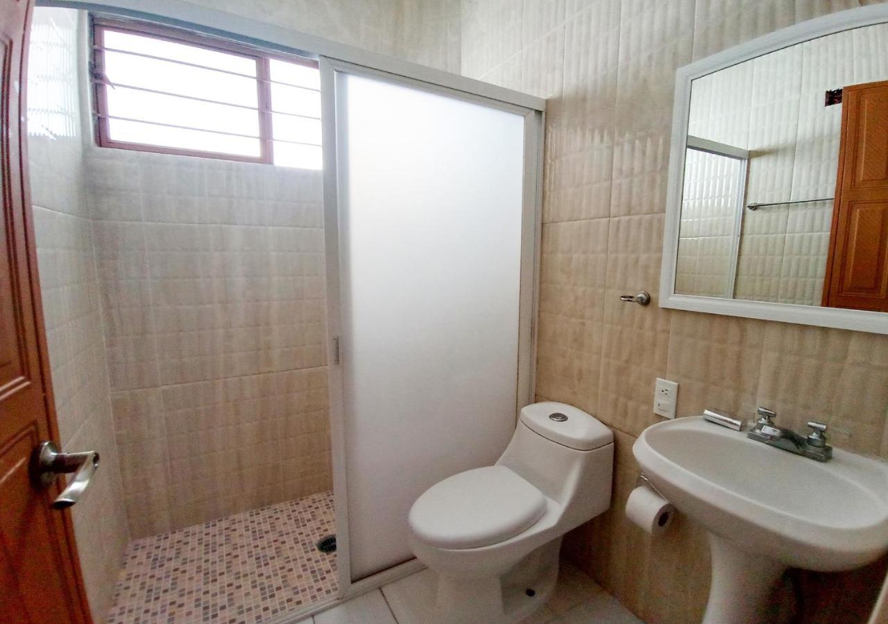 Hotel Quinta De La Rosa Cuautla  Bagian luar foto