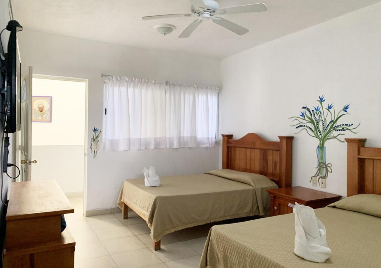 Hotel Quinta De La Rosa Cuautla  Bagian luar foto