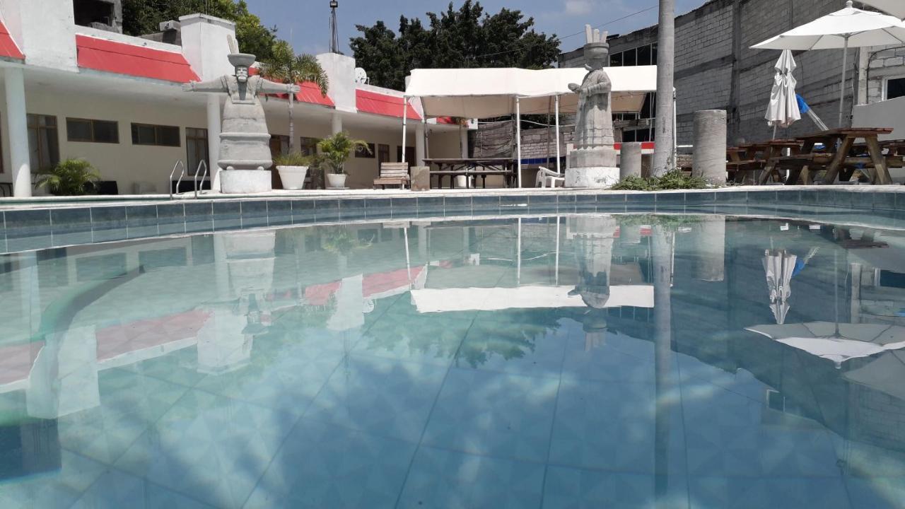 Hotel Quinta De La Rosa Cuautla  Bagian luar foto