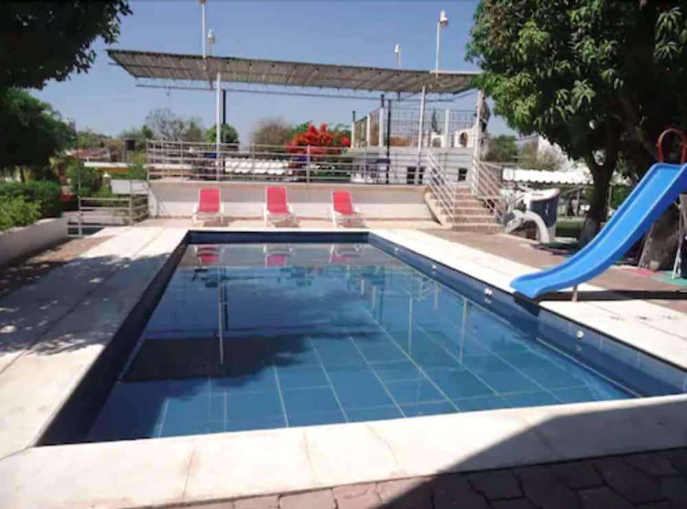 Hotel Quinta De La Rosa Cuautla  Bagian luar foto