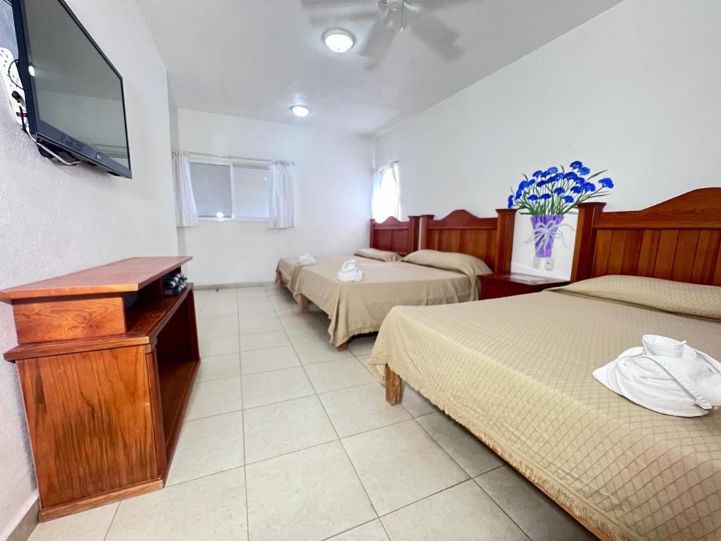 Hotel Quinta De La Rosa Cuautla  Bagian luar foto