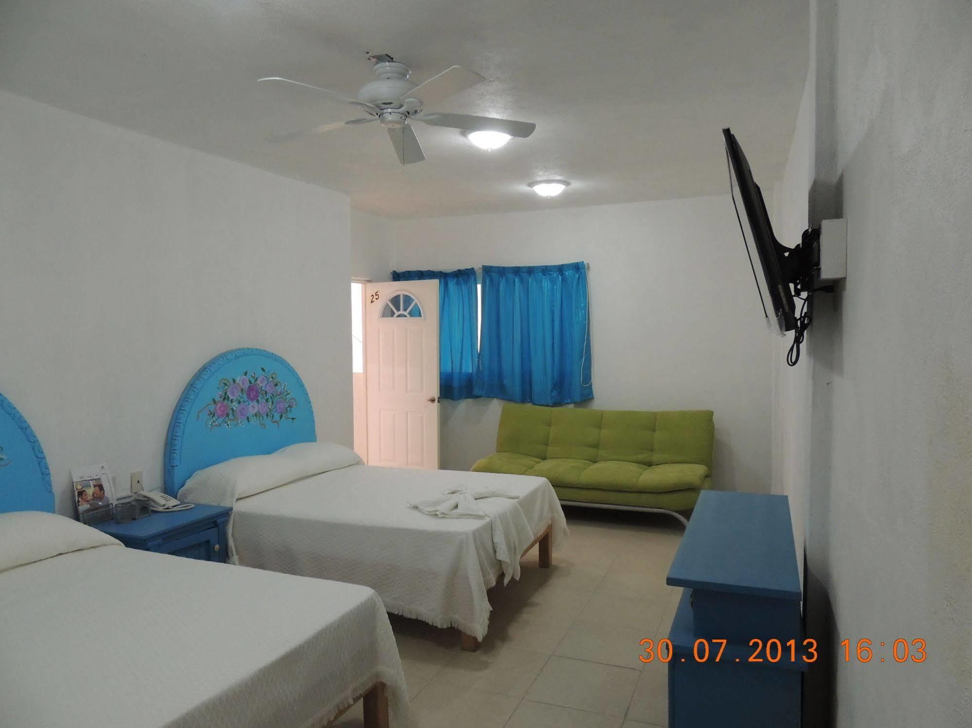 Hotel Quinta De La Rosa Cuautla  Bagian luar foto